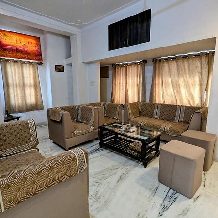 Punia'S Staycation Udaipur Eksteriør bilde